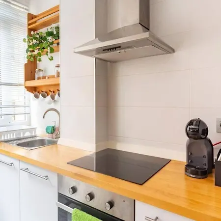 Apartamento Camilo Alonso Vega Apartment