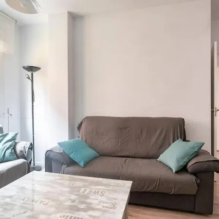 Apartamento Camilo Alonso Vega Apartment *