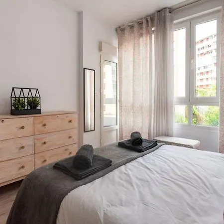 Apartamento Camilo Alonso Vega *